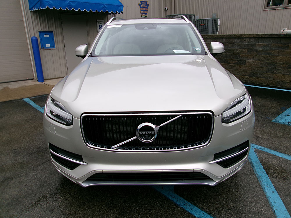 
								2018 Volvo XC90 T5 full									
