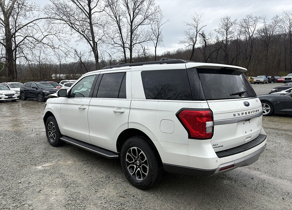
								FORD EXPEDITION XLT full									