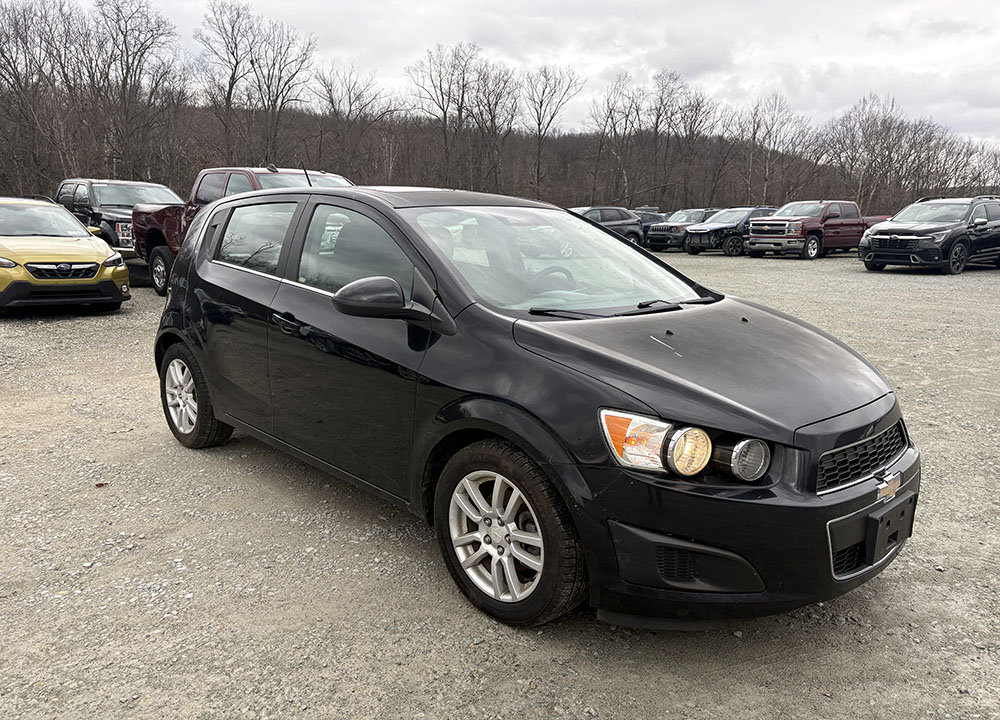 
								CHEVROLET SONIC LT full									