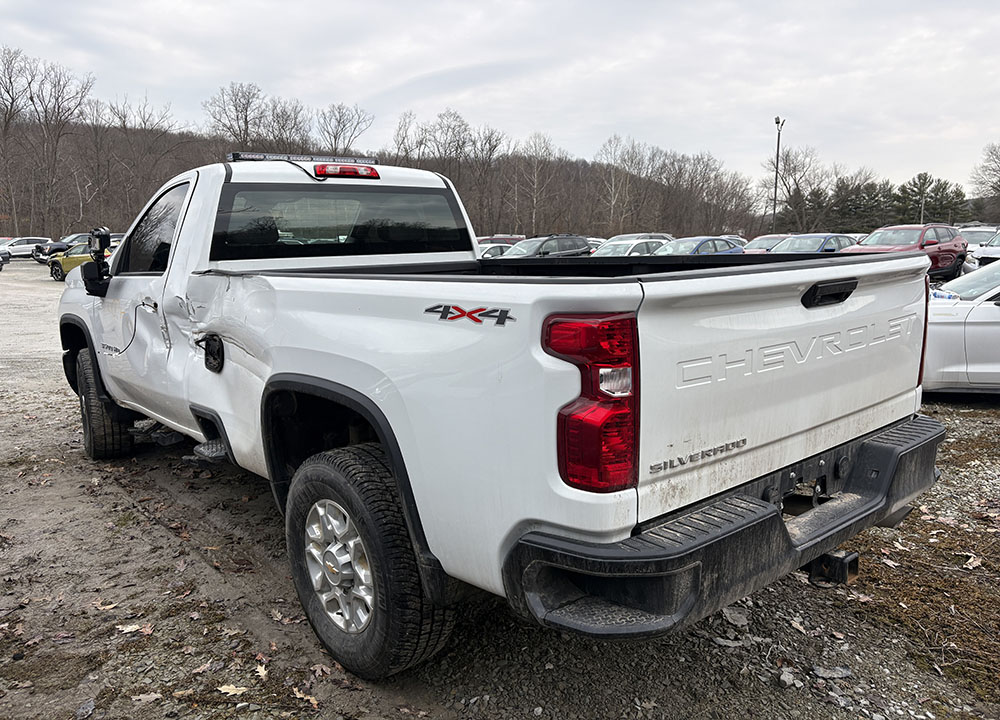 
								CHEVROLET SILVERADO 3500 HD W/T REG CAB 8′ BED full									