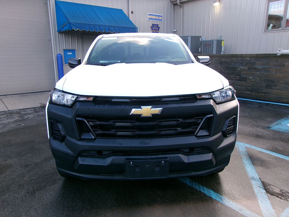
								2024 Chevrolet Colorado W/T Crew Cab full									