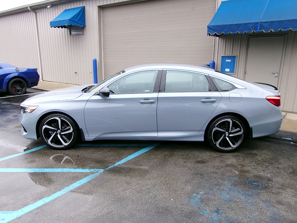 
								2021 Honda Accord Sport full									