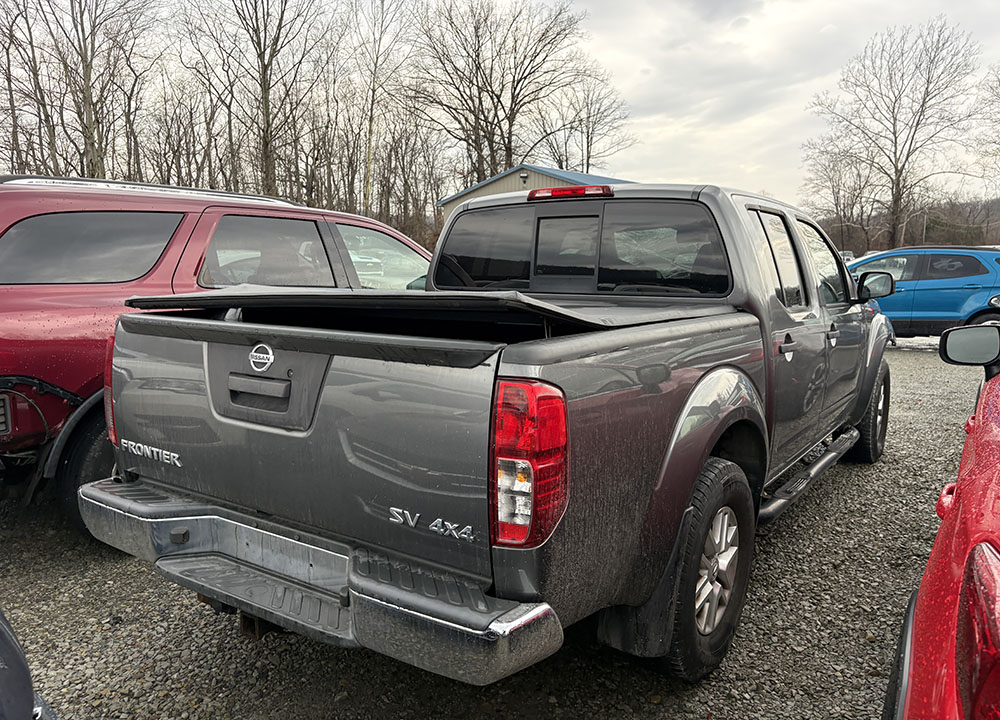 
								NISSAN FRONTIER S CREW CAB full									