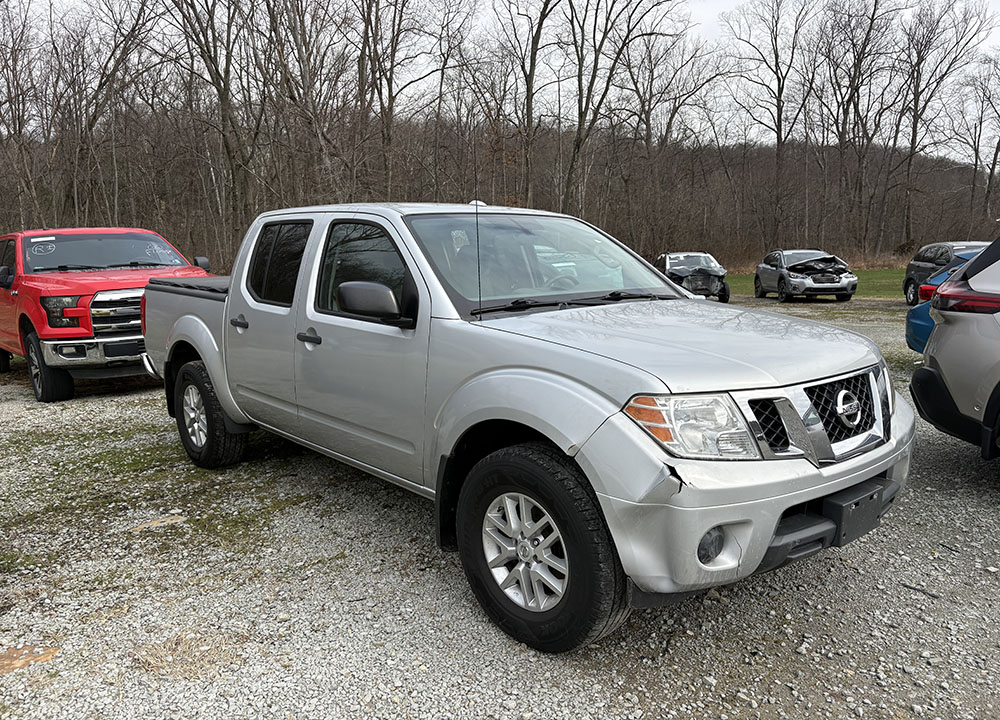 
								NISSAN FRONTIER SV CREW CAB full									