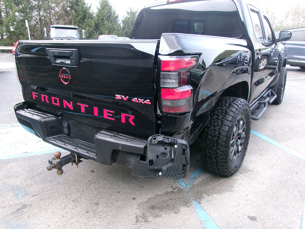 
								NISSAN FRONTIER SV CREW CAB full									