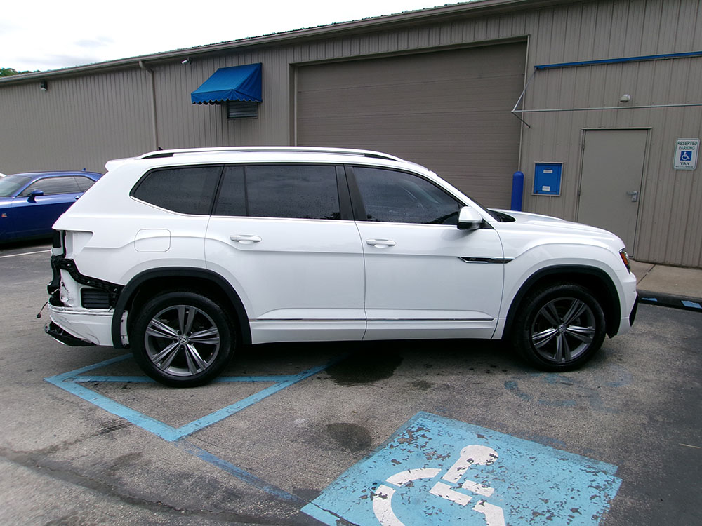
								2019 Volkswagen Atlas R-Line full									