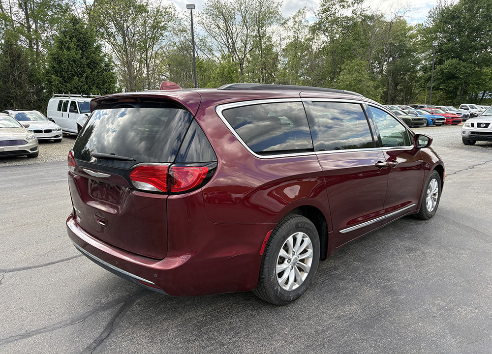 
								CHRYSLER PACIFICA TOURING L full									