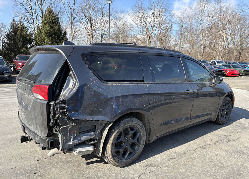 
								CHRYSLER PACIFICA TOURING PLUS full									