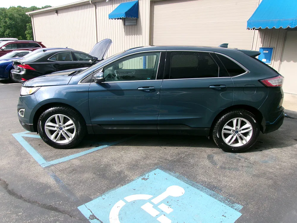 
								2016 Ford Edge SEL full									