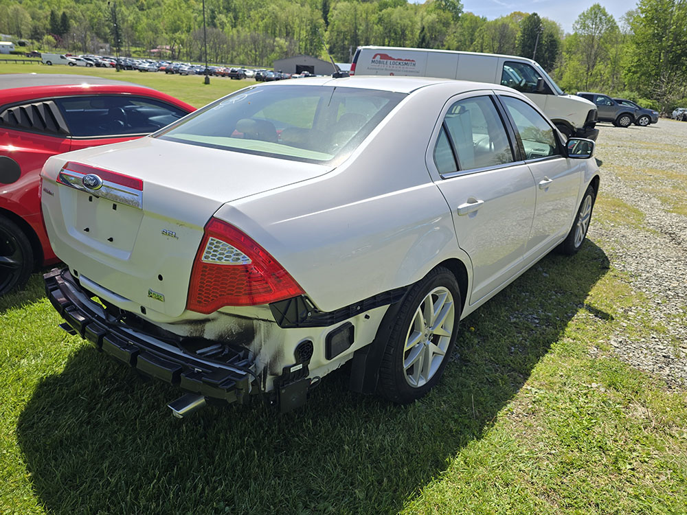 
								2010 Ford Fusion SEL full									