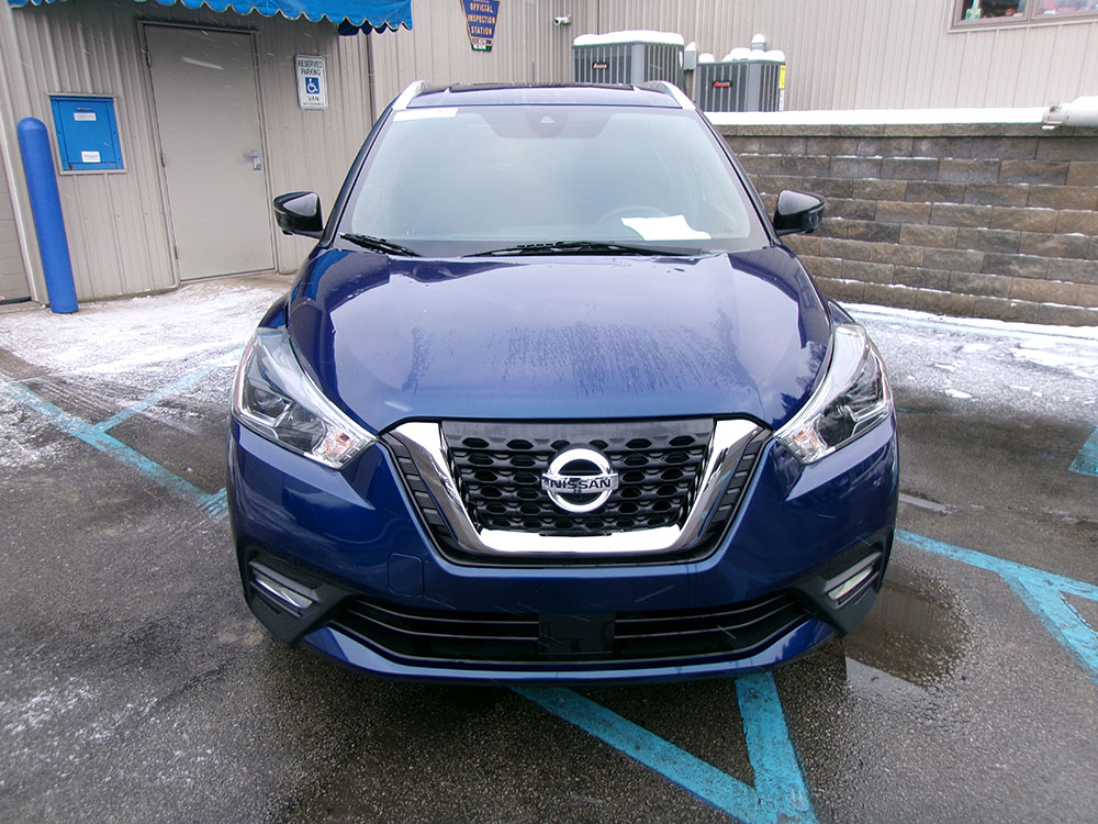 
								2020 Nissan Kicks SR full									