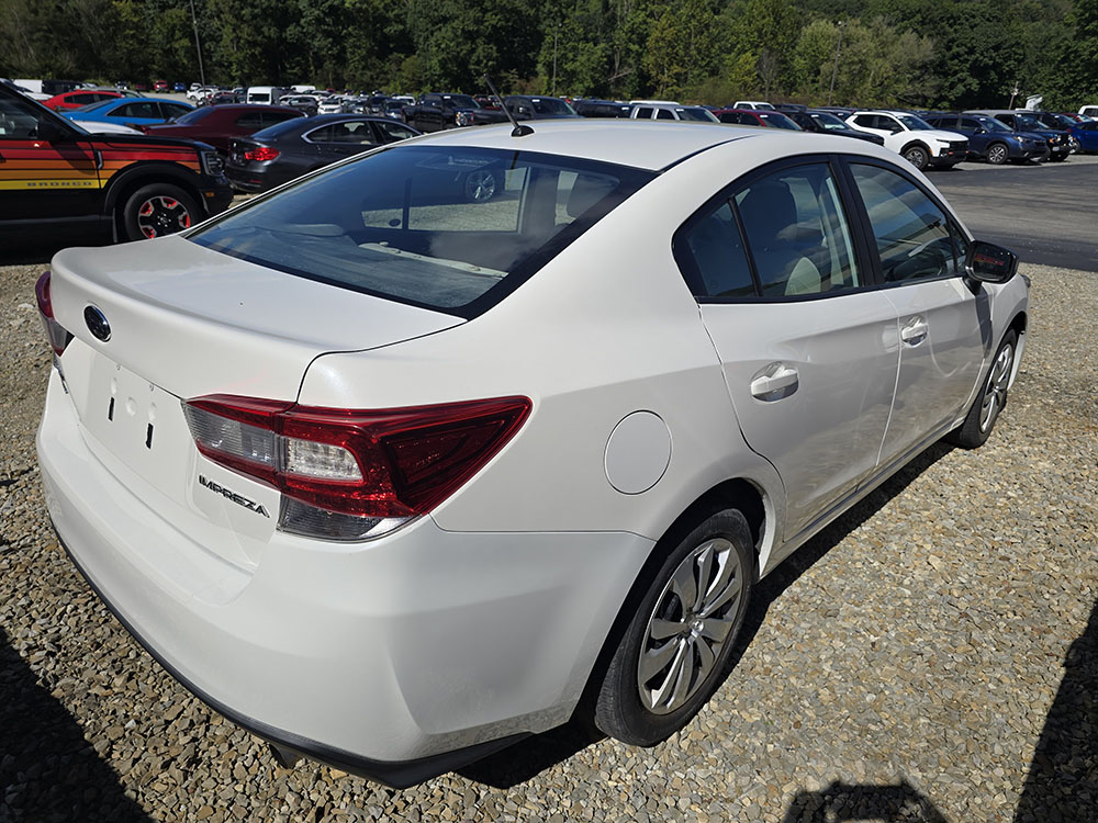 
								2019 Subaru Impreza full									