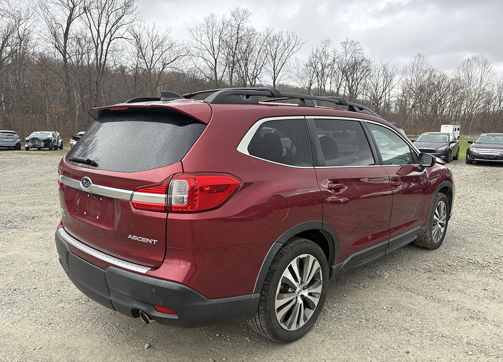 
								SUBARU ASCENT PREMIUM full									