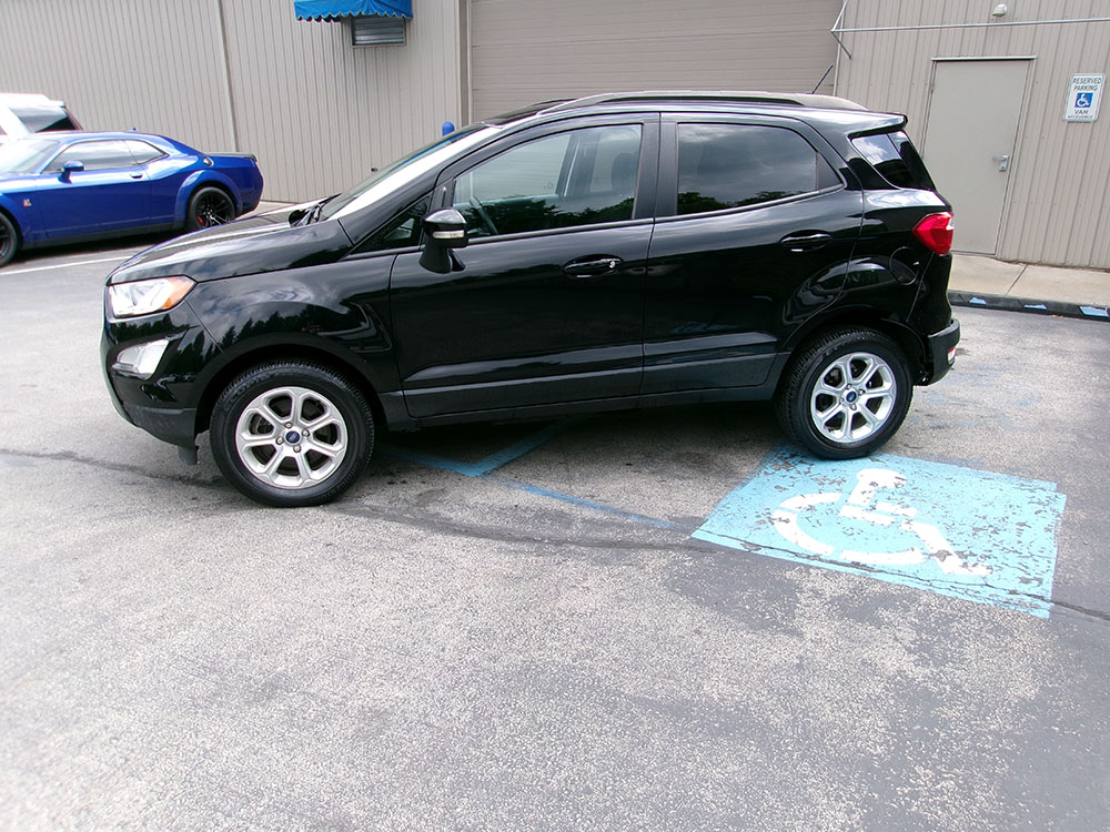 
								2020 Ford EcoSport SE full									