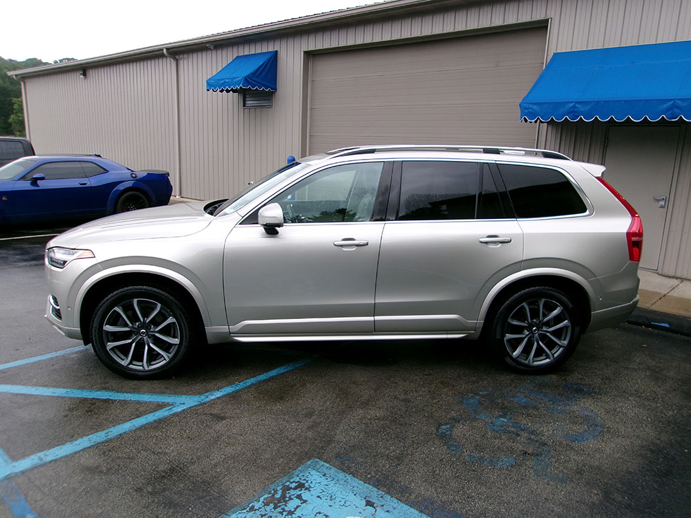 
								2018 Volvo XC90 T5 full									