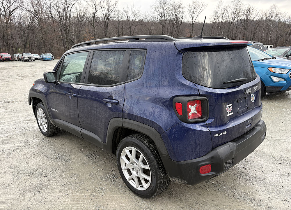 
								JEEP RENEGADE LATITUDE full									