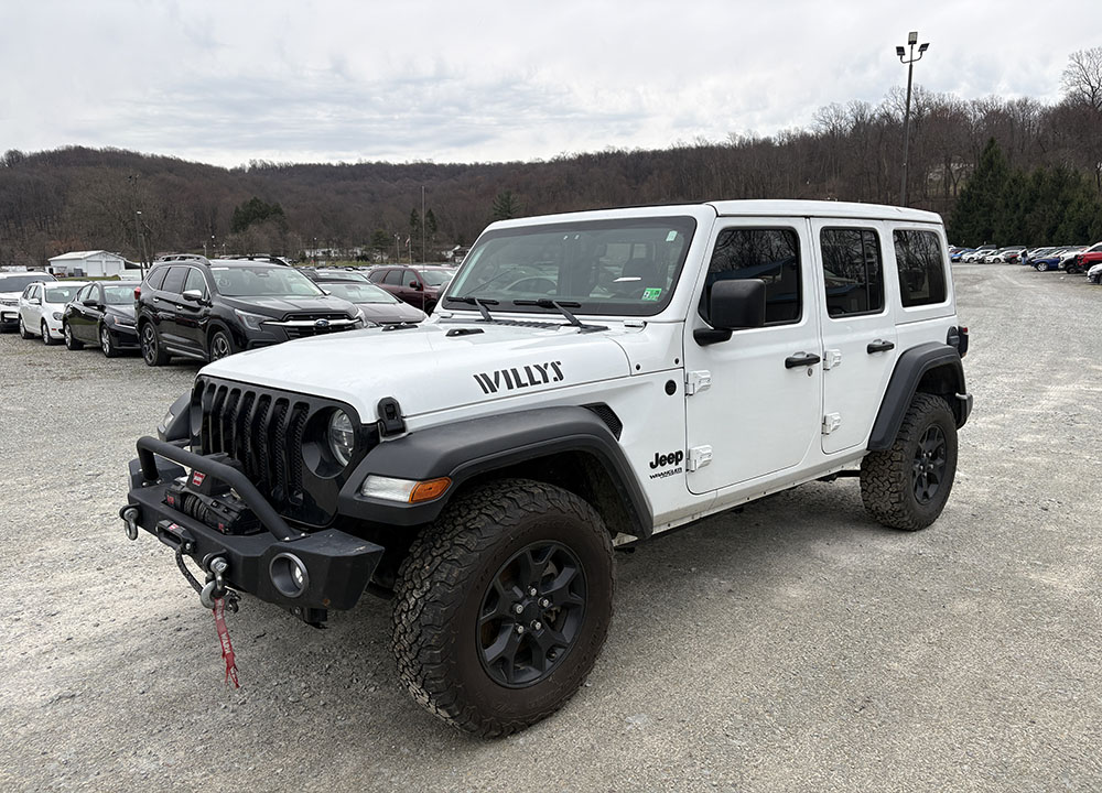 
								JEEP WRANGLER UNLIMITED WILLYS full									
