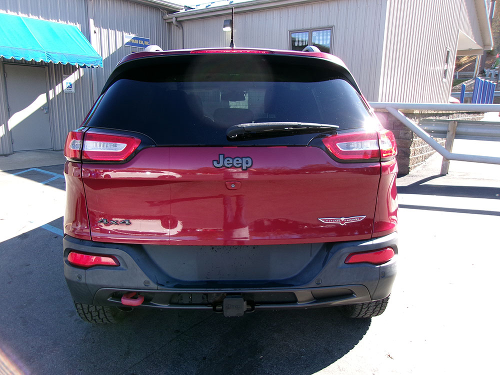 
								2015 Jeep Cherokee Trailhawk full									