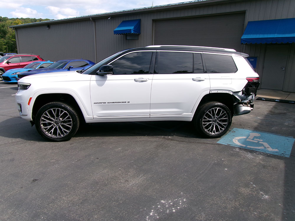 
								2021 Jeep Grand Cherokee Summit Reserve full									