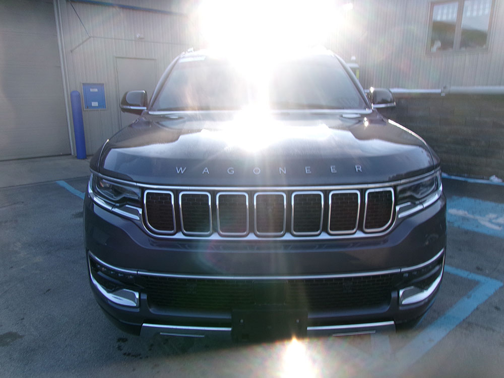 
								JEEP WAGONEER SERIES III full									