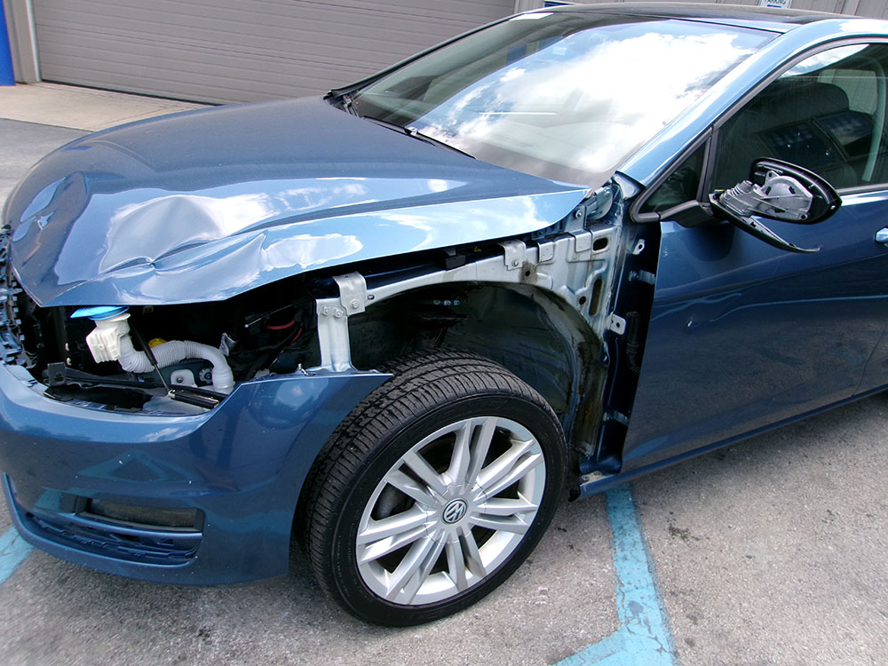 
								2015 Volkswagen Golf TDI SE full									