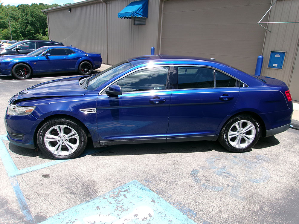 
								2014 Ford Taurus SEL full									