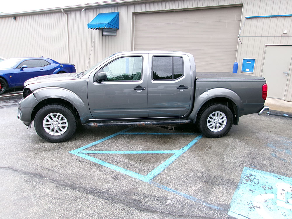 
								2019 Nissan Frontier S Crew Cab full									