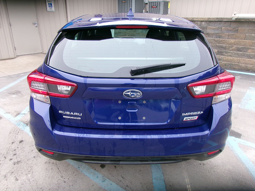 
								2023 Subaru Impreza Sport full									