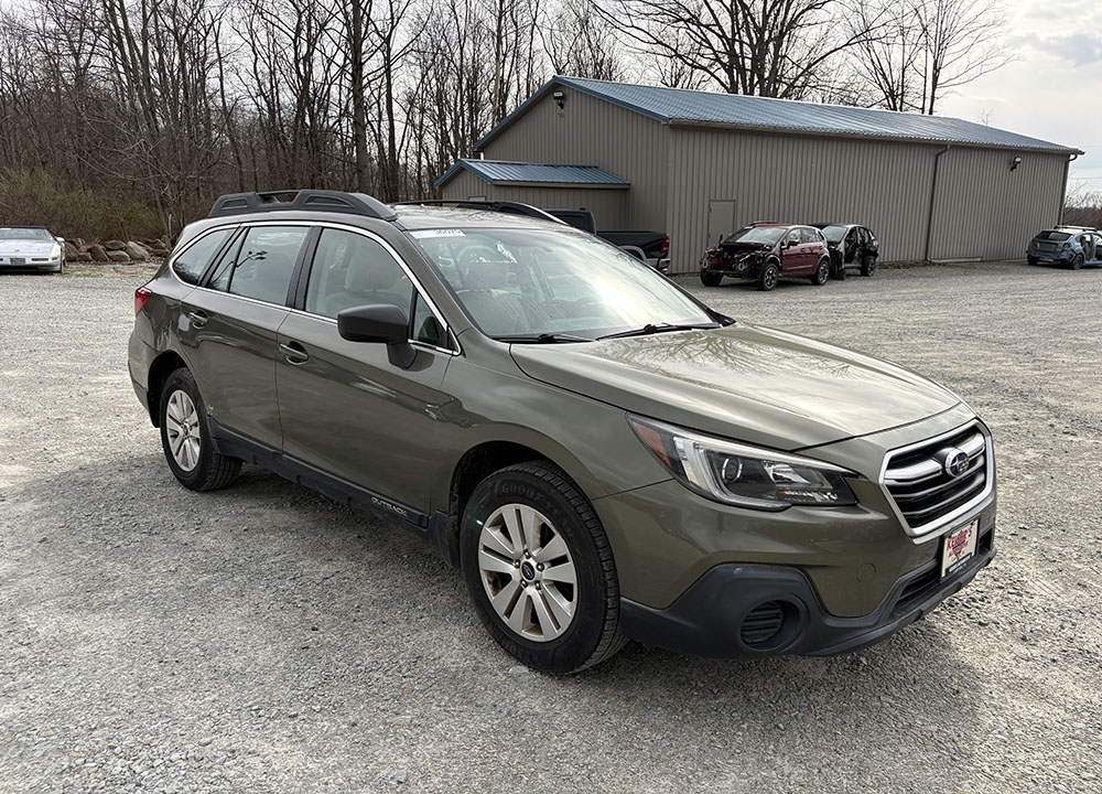 
								SUBARU OUTBACK full									