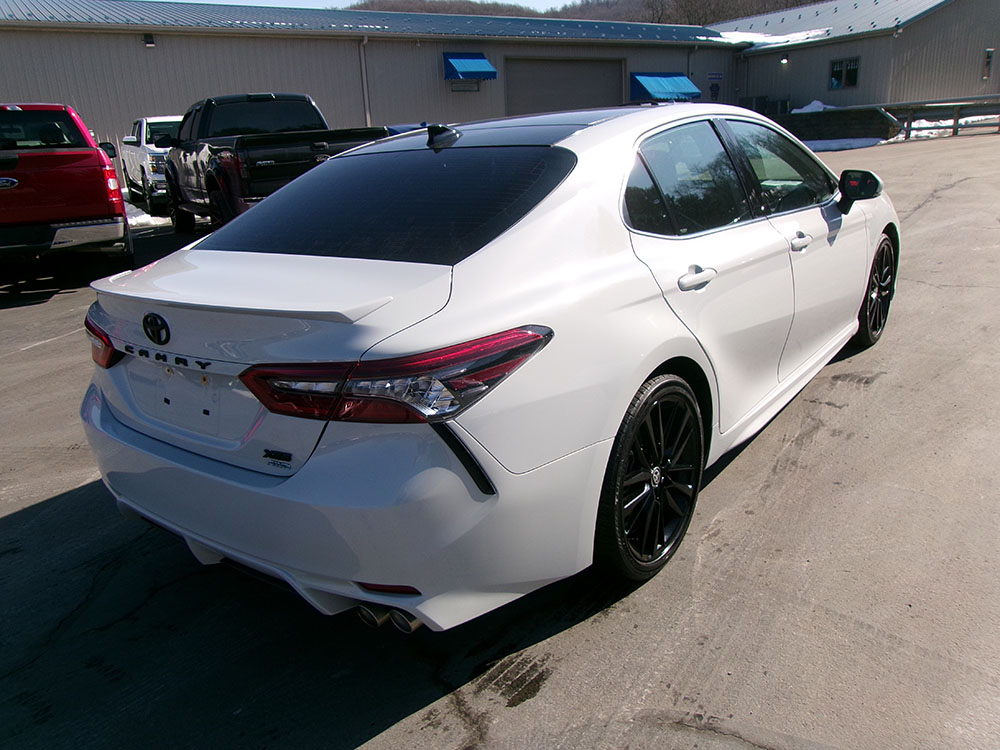 
								2022 Toyota Camry XSE full									