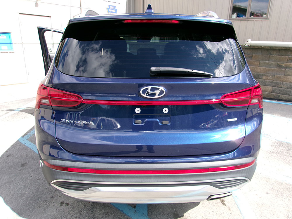 
								2022 Hyundai Santa Fe SEL full									