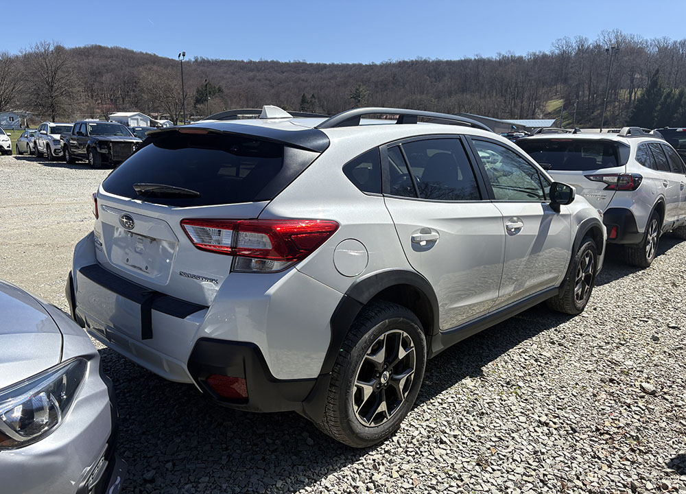
								SUBARU CROSSTREK PREMIUM full									