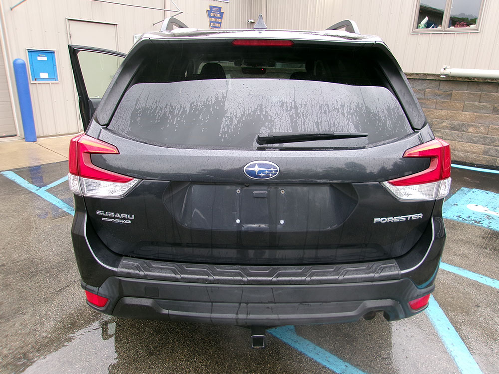
								2019 Subaru Forester Premium full									