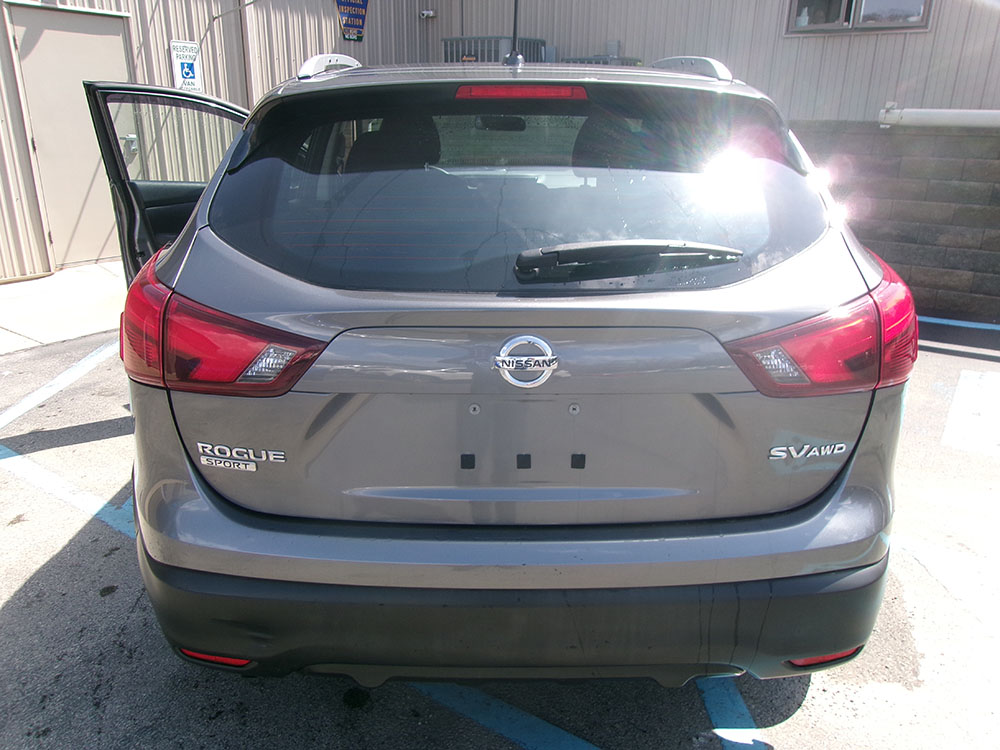 
								NISSAN ROGUE SPORT full									