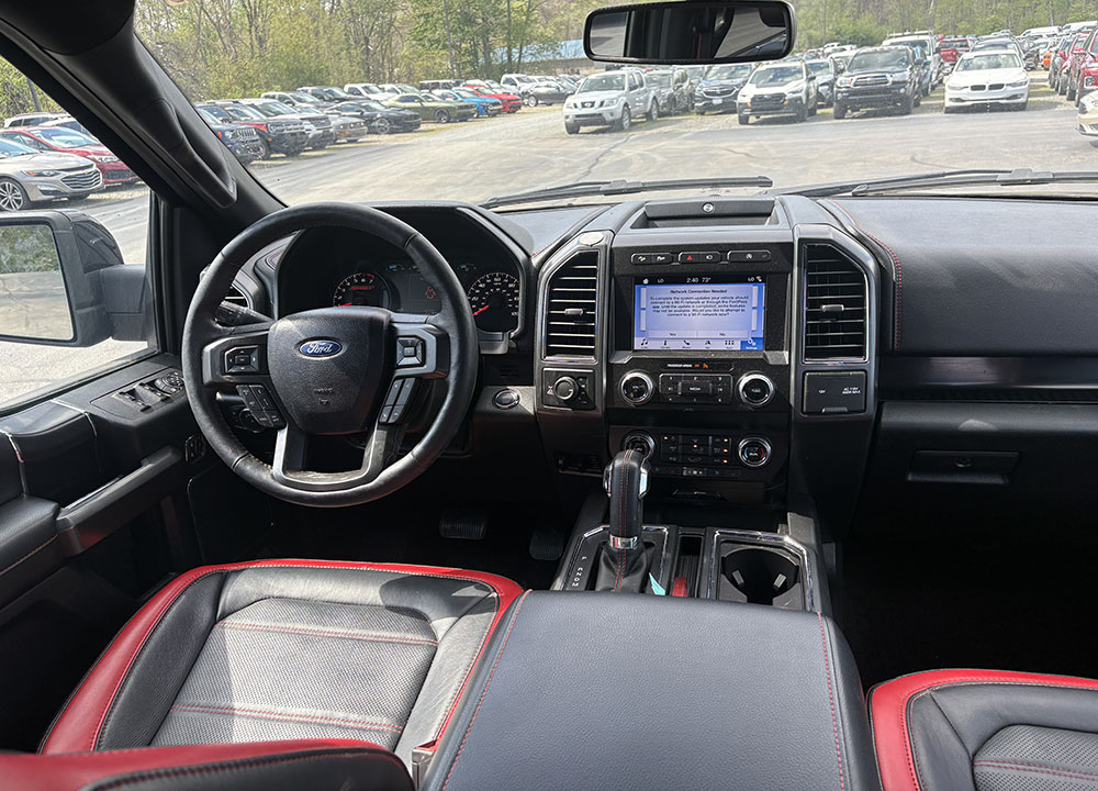 
								FORD F-150 LARIAT FX4 SUPER CREW CAB full									