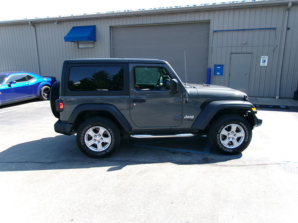 
								JEEP WRANGLER SPORT S full									