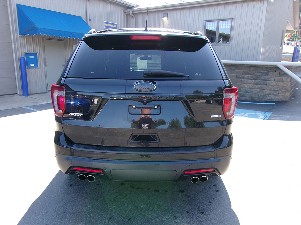 
								2019 Ford Explorer Sport full									