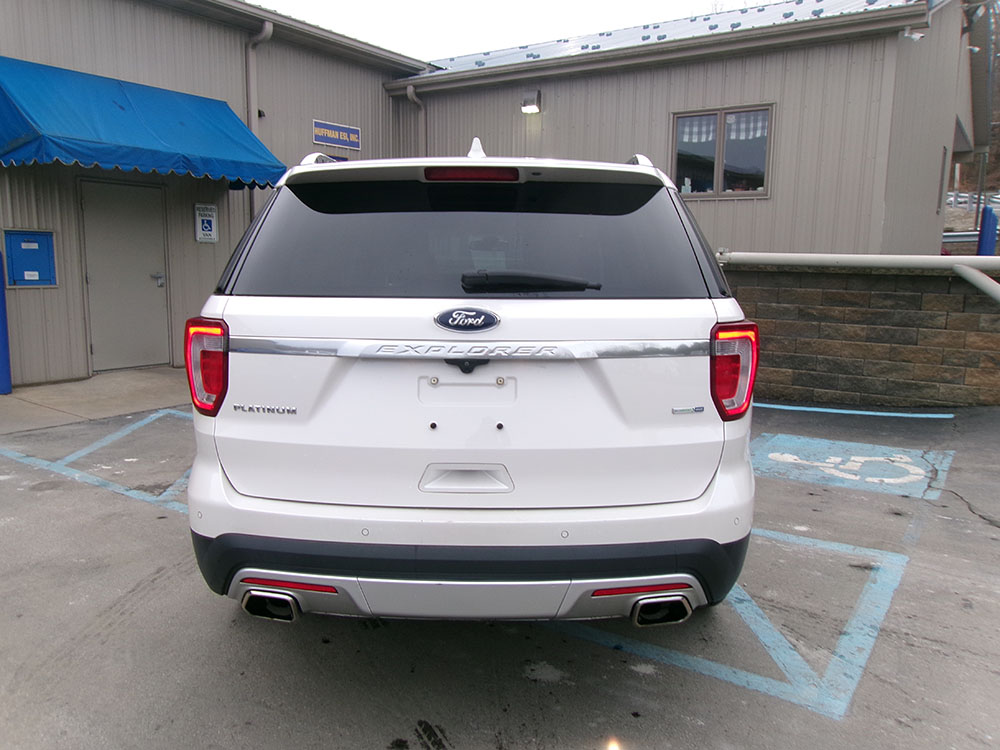 
								2017 Ford Explorer Platinum full									