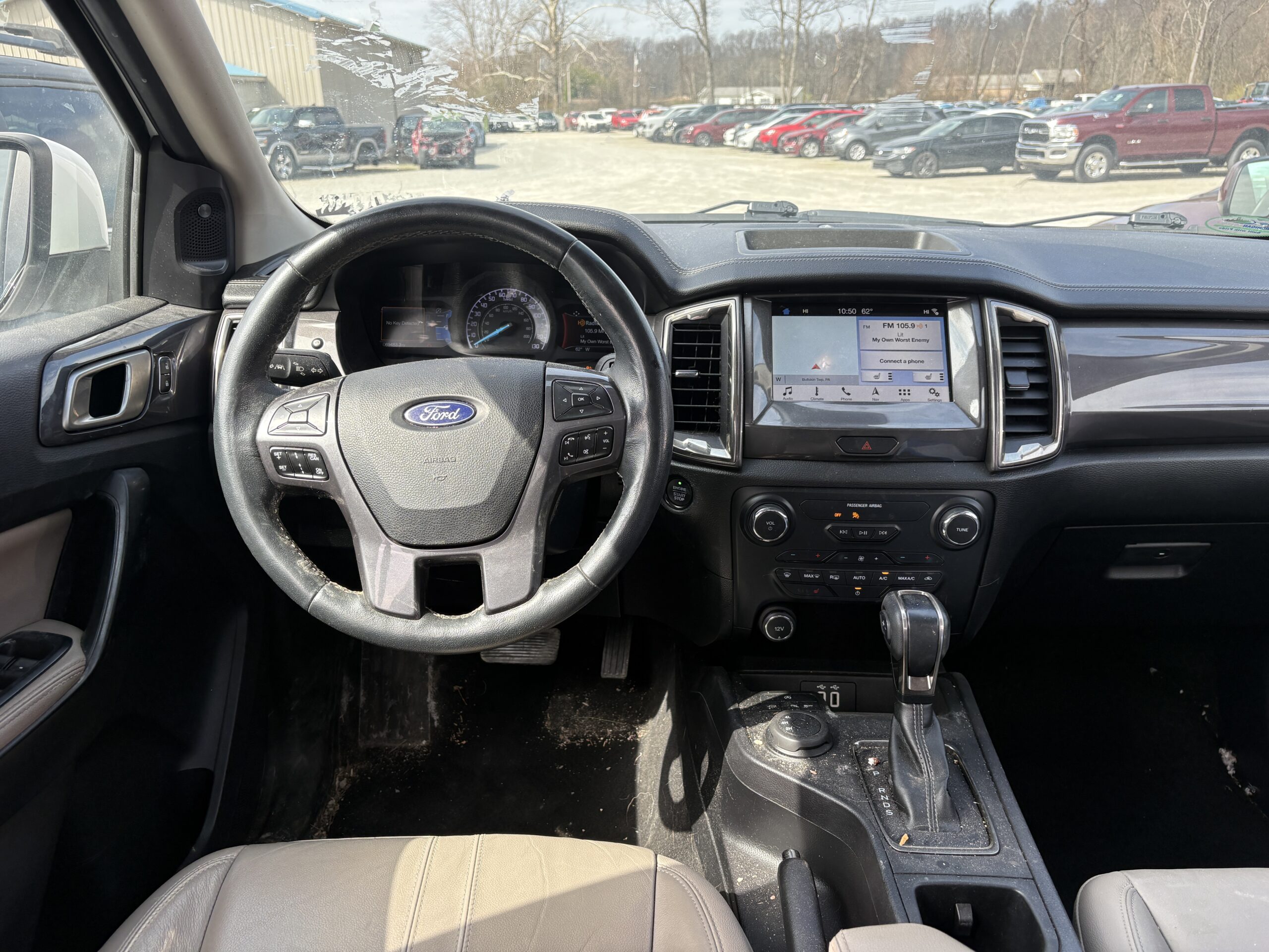 
								FORD RANGER LARIAT CREW CAB full									