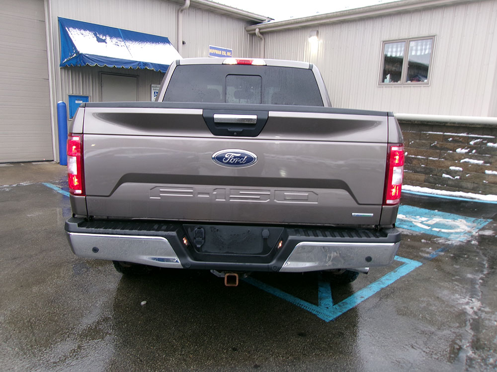 
								2020 Ford F-150 XLT Crew Cab full									