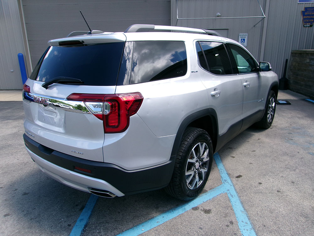 
								2020 GMC Acadia SLE full									