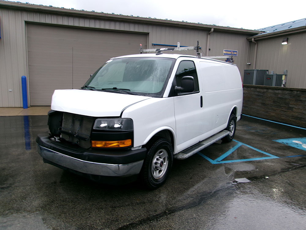 
								GMC SAVANA 2500 CARGO full									