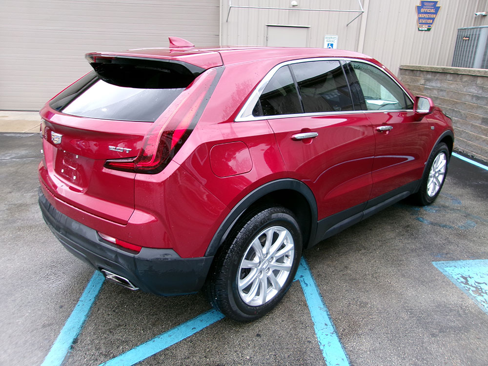 
								CADILLAC XT4 LUXURY full									
