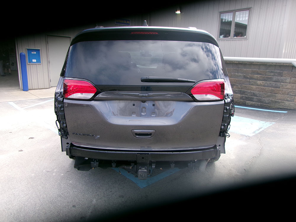 
								CHRYSLER PACIFICA TOURING PLUS full									