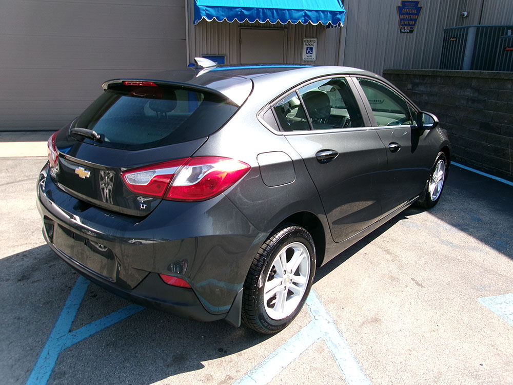 
								2018 Chevrolet Cruze LT full									