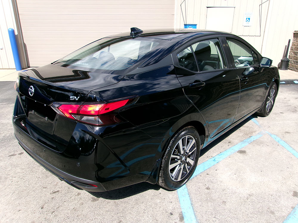 
								2021 Nissan Versa SV full									