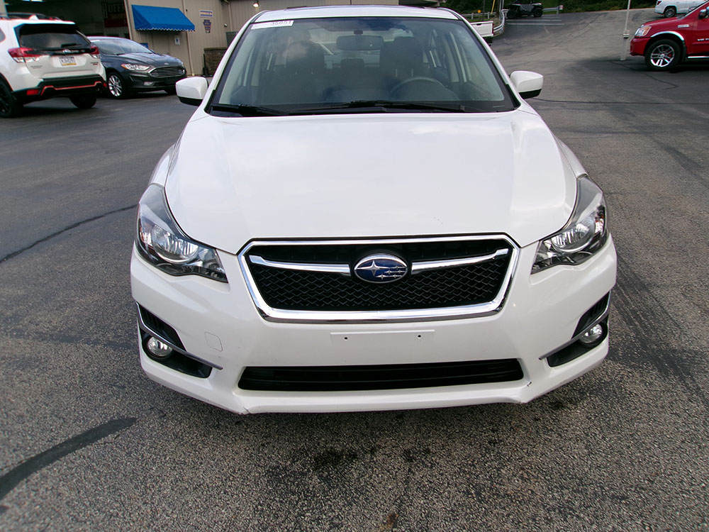 
								2016 Subaru Impreza Premium full									