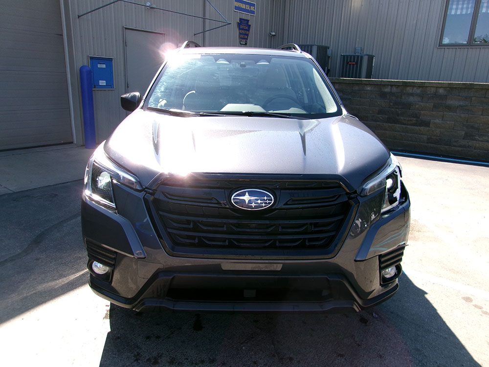 
								2023 Subaru Forester full									