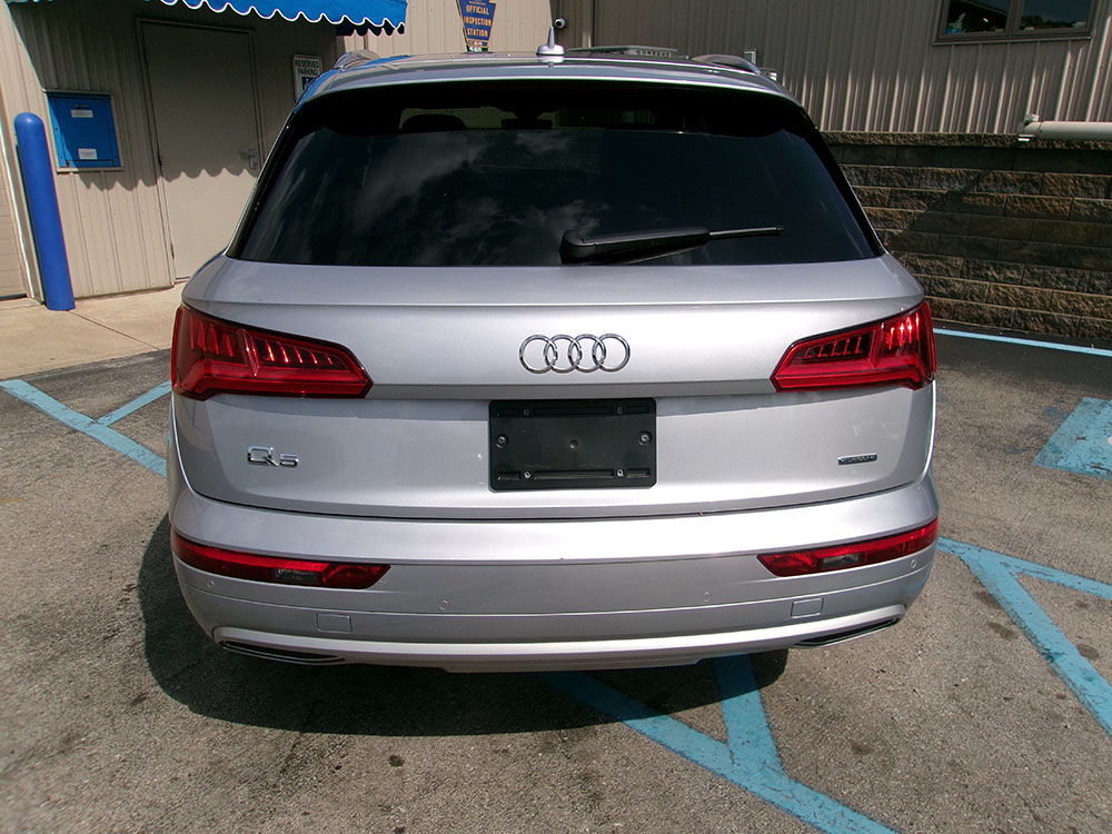 
								2020 Audi Q5 Premium Plus full									