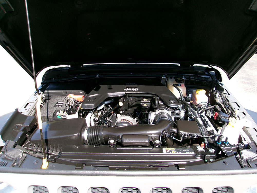 
								JEEP WRANGLER SPORT S full									